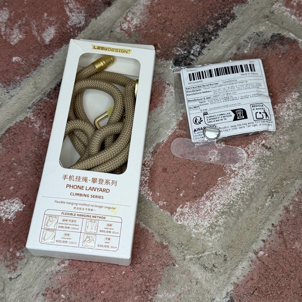 Leudesign Climbing Phone Cord w/ Gold Accents & Replacement Lanyard Connectors